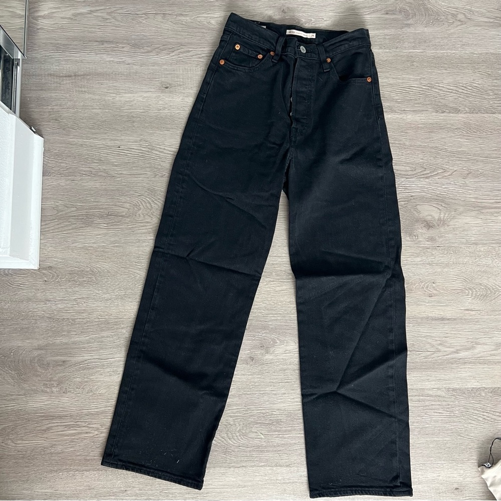 Levi's Black Women's Ankle ribcage Jeans